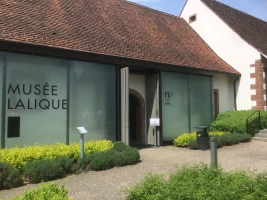 l'entrée du musée Lalique